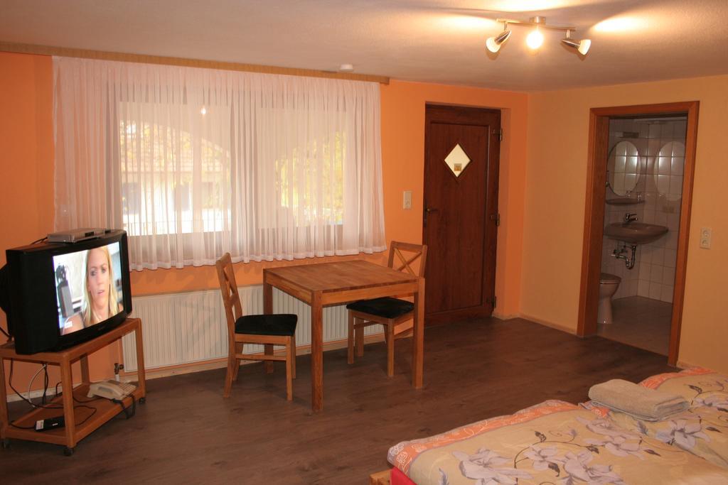 Hotel Michaela Ramstein-Miesenbach Room photo